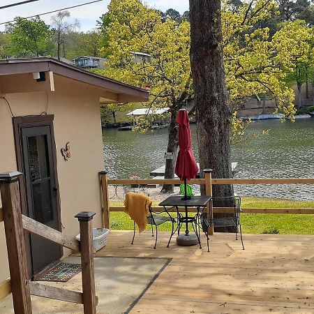 #02 - Unique Lakeside Studio Cottage- Pet Friendly Hot Springs Exterior foto